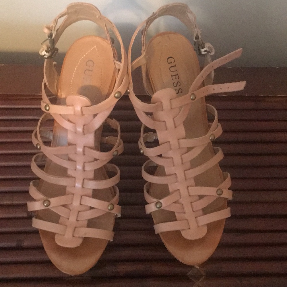 Guess wedges natural color